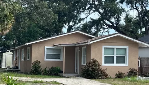 611 Avenue S NE, Winter Haven, FL 33881