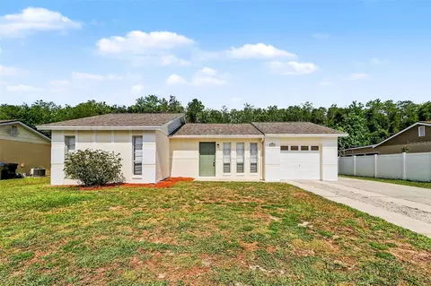 136 W Cedarwood Cir, Kissimmee, FL 34743