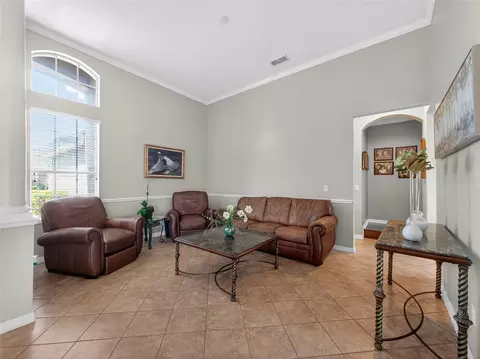 Living - 10354 Oakview Pointe Ter, Gotha, FL 34734 photo 2 of 5