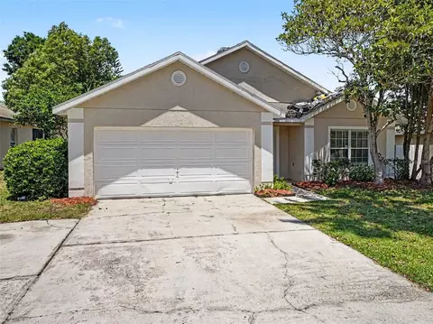 207 Lake Mccoy Dr, Apopka, FL 32712