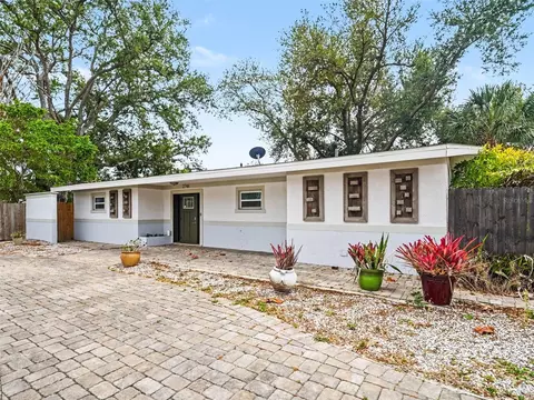 2746 Hibiscus St, Sarasota, FL 34239