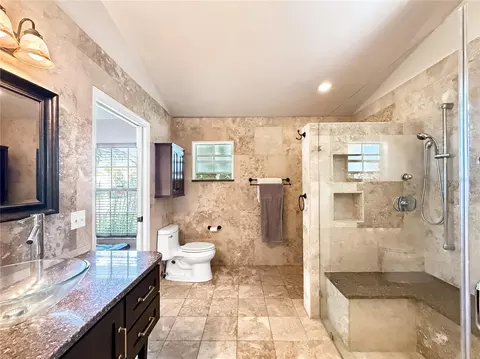 Bath - 1308 Cinda Ct, Saint Cloud, FL 34772 photo 2 of 5