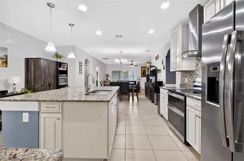 Kitchen - 3554 Gretchen Dr, Ocoee, FL 34761 photo 6 of 6
