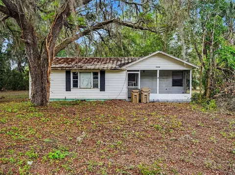 25628 Fishermans Rd, Paisley, FL 32767