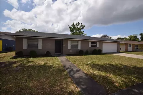 2762 Clear Cove Ln, Orlando, FL 32805