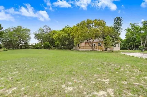 310 S Delaney Ave, Avon Park, FL 33825