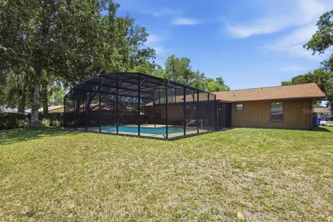 Exterior - 2809 Willow Oak Dr, Edgewater, FL 32141 photo 6 of 12