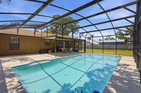 Exterior - 2809 Willow Oak Dr, Edgewater, FL 32141 photo 9 of 12