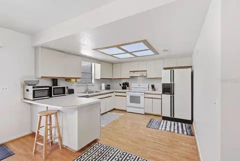 Kitchen - 2809 Willow Oak Dr, Edgewater, FL 32141 photo 2 of 3