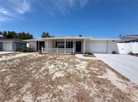 8929 Sterling Ln, Port Richey, FL 34668