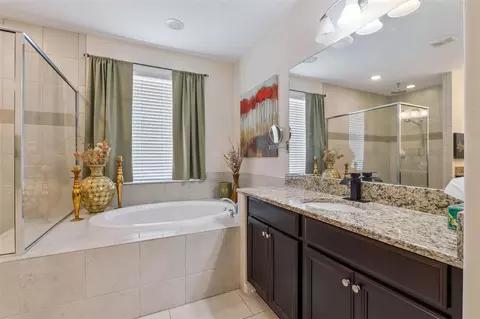Bath - 4117 Foxhound Dr, Clermont, FL 34711 photo 2 of 6