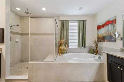 Bath - 4117 Foxhound Dr, Clermont, FL 34711 photo 3 of 6