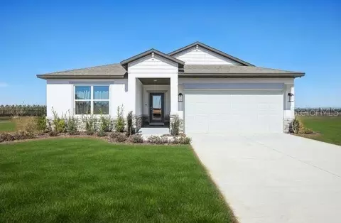 8 Roxbury Ln, Palm Coast, FL 32164