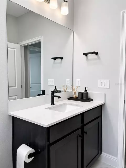 Bath - 4891 Shady Pines Dr, Saint Cloud, FL 34772 photo 11 of 12