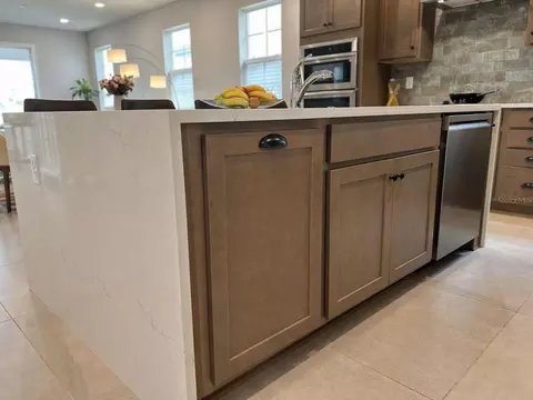 Kitchen - 4891 Shady Pines Dr, Saint Cloud, FL 34772 photo 9 of 10