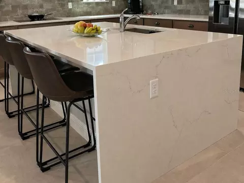 Kitchen - 4891 Shady Pines Dr, Saint Cloud, FL 34772 photo 8 of 10