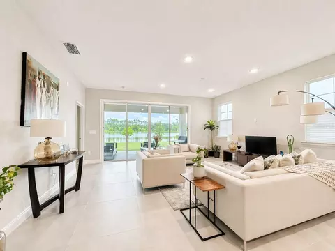 Living - 4891 Shady Pines Dr, Saint Cloud, FL 34772 photo 1 of 3