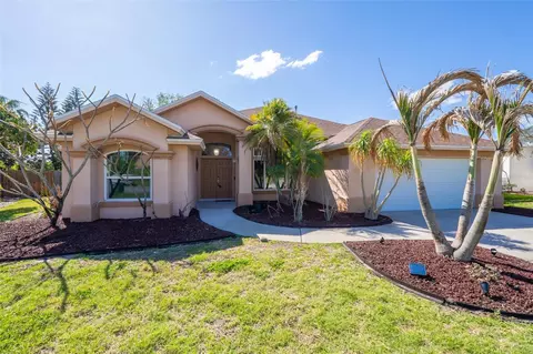 1697 Atrium Dr, Melbourne, FL 32935