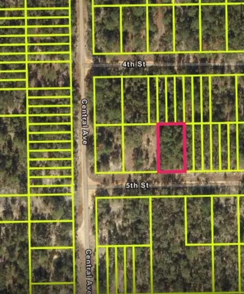 5 Th St #1, Interlachen, FL 32148
