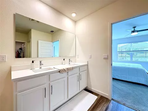 Bath - 5154 Tana Ter, Saint Cloud, FL 34772 photo 2 of 3