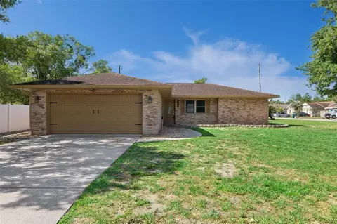 1001 Norwood Dr, Deltona, FL 32725