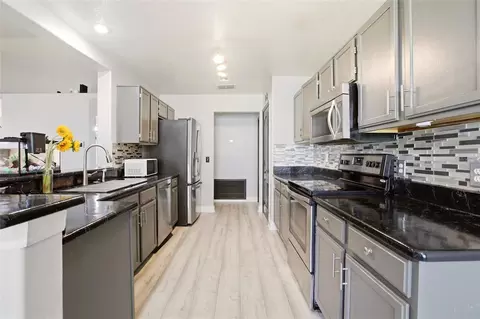 Kitchen - 1361 Olympia Park Cir, Ocoee, FL 34761 photo 1 of 2