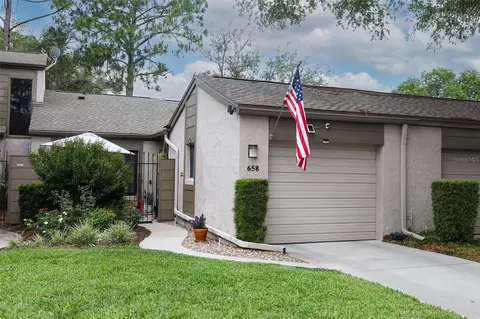658 Woodridge Dr, Fern Park, FL 32730