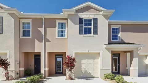 2525 Olympic Ct, Davenport, FL 33837