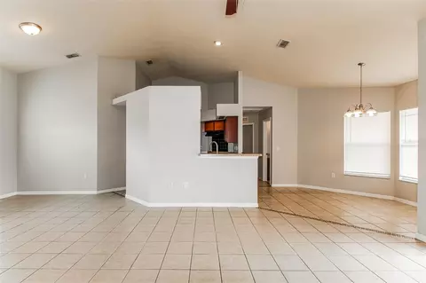 Living - 3428 Tomahawk Ave, Spring Hill, FL 34606 photo 4 of 6