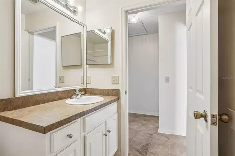 Bath - 2596 Alclobe Cir, Ocoee, FL 34761 photo 6 of 6