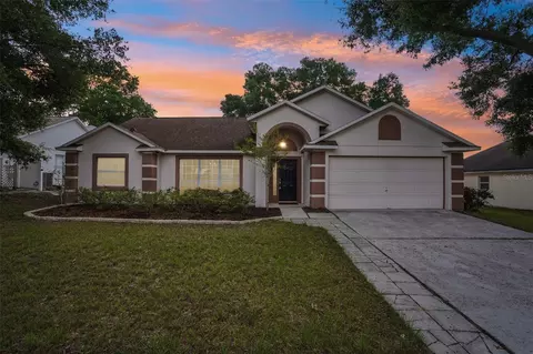 Exterior - 2596 Alclobe Cir, Ocoee, FL 34761 photo 2 of 16