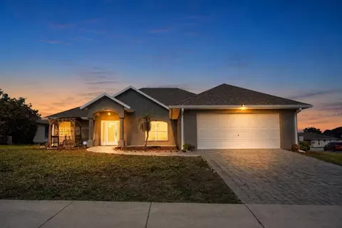 4460 Marsh Harbor Dr, Tavares, FL 32778