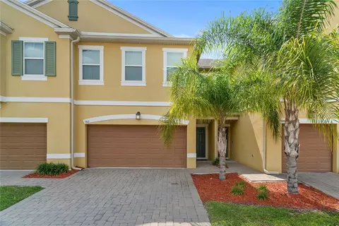 9812 Red Eagle Dr, Orlando, FL 32825