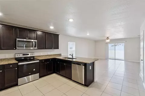 1729 Canaan Loop, Dundee, FL 33838 photo 10