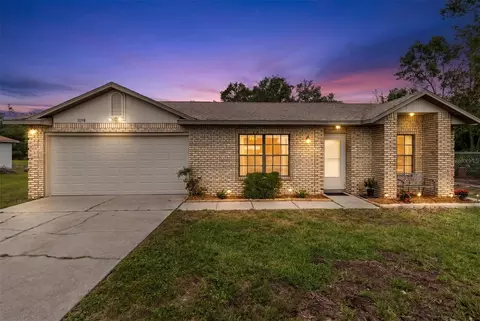 1098 Lamplighter Ave, Deltona, FL 32725