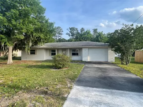 23 Lonesome Pine Trl, Yalaha, FL 34797