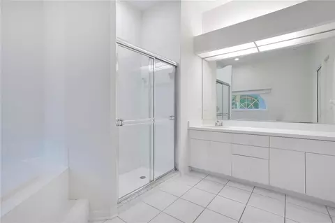 Bath - 3404 River Woods Dr, Parrish, FL 34219 photo 2 of 3