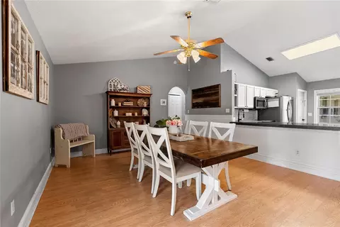Dining - 39600 Greenbrier St, Eustis, FL 32736 photo 2 of 3