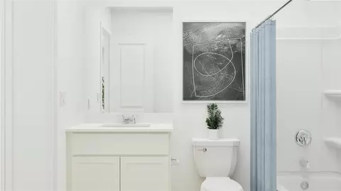 Bath - 2277 Elliotts Astor Blvd, Saint Cloud, FL 34772 photo 1 of 4