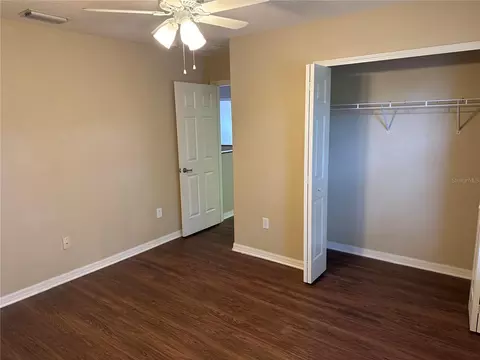 Bedroom - 13011 Avalon Crest Ct, Riverview, FL 33579 photo 3 of 5