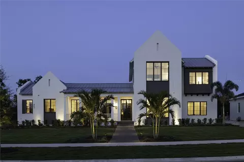 402 N Pollard St, Oakland, FL 34760