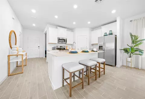 Kitchen - 8686 SW 69th Ter, Ocala, FL 34476 photo 4 of 5