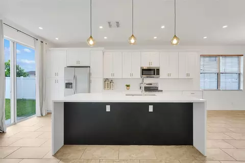 Kitchen - 3428 Perching Rd, Saint Cloud, FL 34772 photo 2 of 5