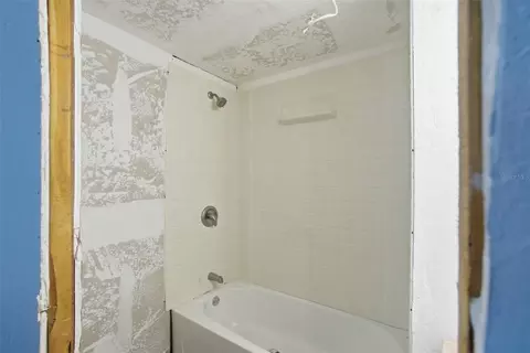 6945 NE 5th Pl, Ocala, FL 34470 photo 16
