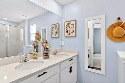 Bath - 4839 SW 81st Loop, Ocala, FL 34476 photo 2 of 3