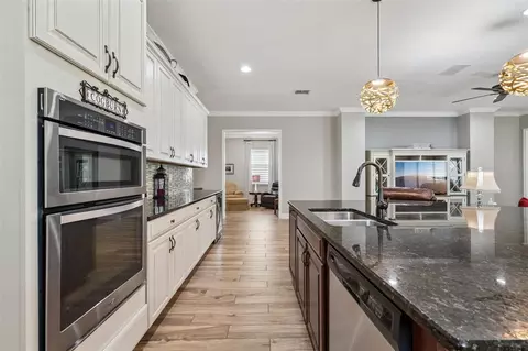 Kitchen - 4912 Catalpa Dr, Saint Cloud, FL 34772 photo 3 of 7