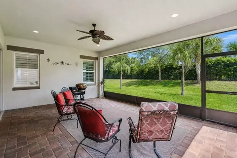 Exterior - 4912 Catalpa Dr, Saint Cloud, FL 34772 photo 3 of 12