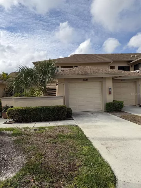 2004 Longpointe Cir, Venice, FL 34293