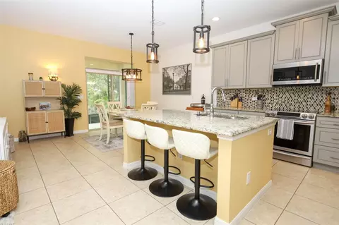 Kitchen - 5232 Villa Rosa Ave, Saint Cloud, FL 34771 photo 6 of 6