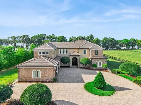 746 Lake Mills Rd, Oviedo, FL 32766